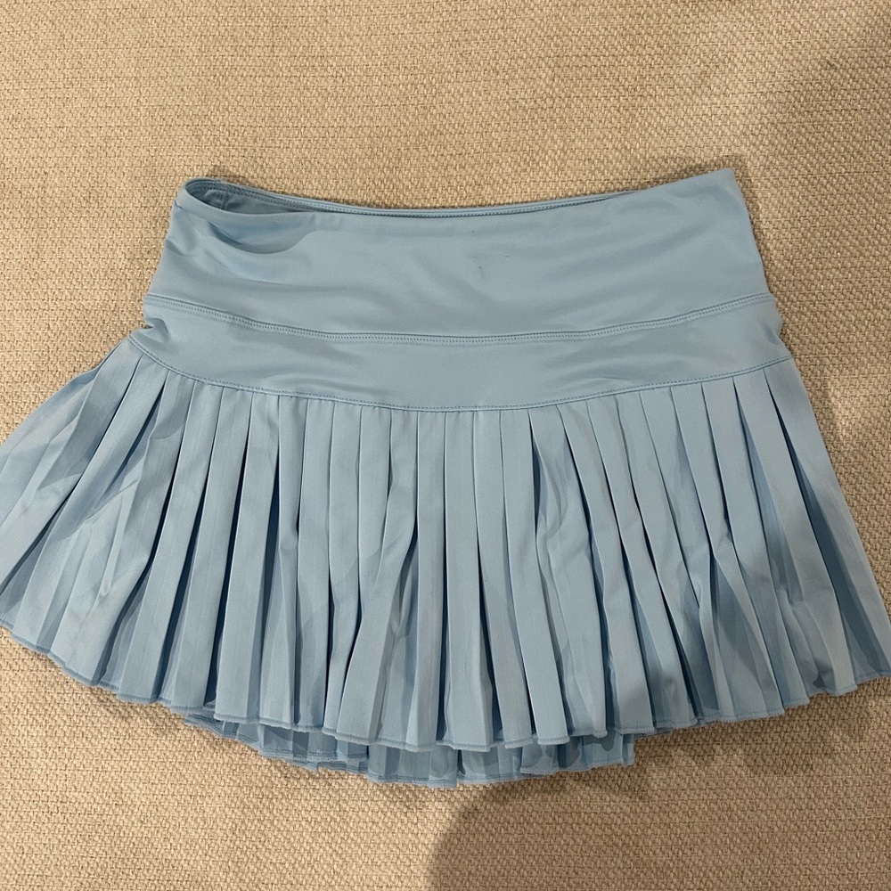 Gold hinge skirt